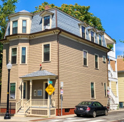 381-383 Wester Ave. entrance